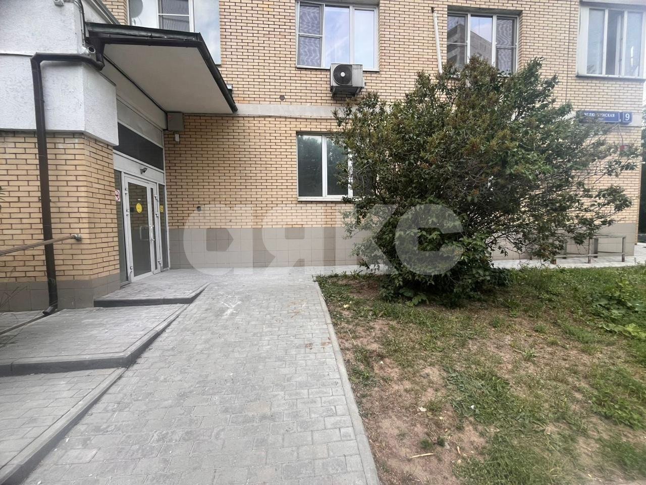 Фото №3: Коммерция 800 м² - Москва, Лосиноостровский, ул. Челюскинская, 9