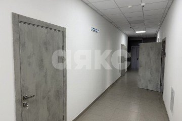 Фото №3: Коммерция 750 м² - Ростов-на-Дону, р. Октябрьский, ул. Красноармейская, 33А