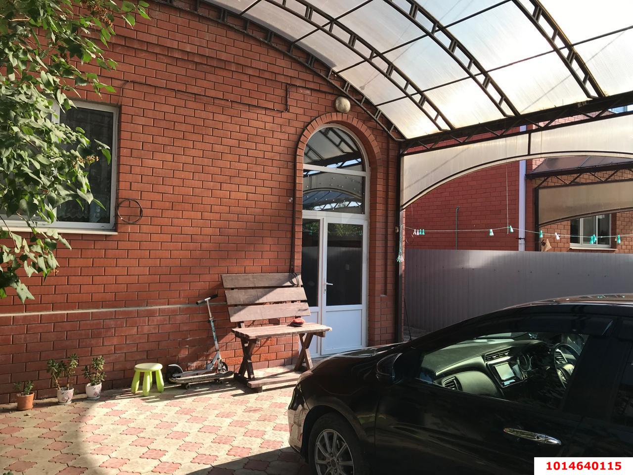 Фото №1: Дом 166 м² + 4.5 сот. - Елизаветинская, мкр. Прикубанский внутригородской округ, ул. Набережная, 65