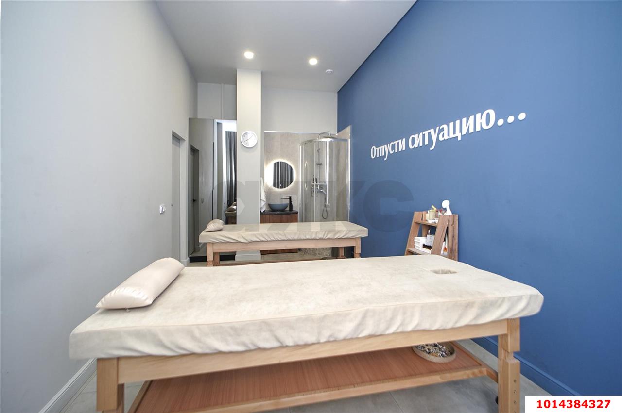 Фото №3: Коммерция 67 м² - Краснодар, ЖК Все Свои Вип, Табачная Фабрика, жилой комплекс Все Свои, мкр. Центральный внутригородской округ, ул. Колхозная, 5