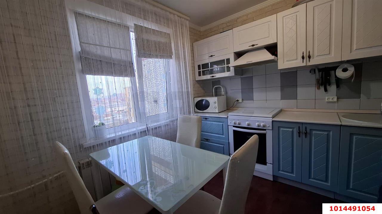 Фото №1: 3-комнатная квартира 67 м² - Краснодар, Карасунский внутригородской округ, мкр. Комсомольский, ул. Уральская, 182