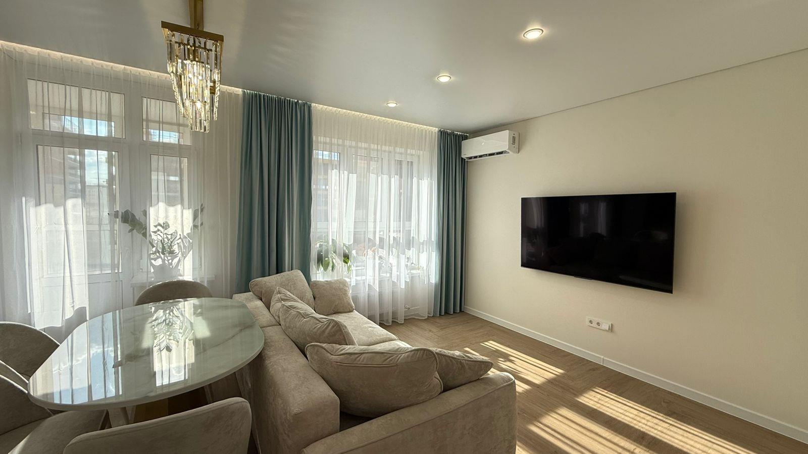 Фото №1: 2-комнатная квартира 72 м² - Краснодар, Прикубанский внутригородской округ, мкр. Достояние, ул. Григория Булгакова, 7к1