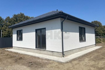 Фото №2: Дом 106 м² - Саратовская, п. коттеджный  Зеленая Усадьба, ул. Ореховая, 42