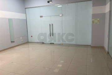 Фото №2: Торговое помещение 44 м² - Краснодар, мкр. Комсомольский, ул. Тюляева, 2