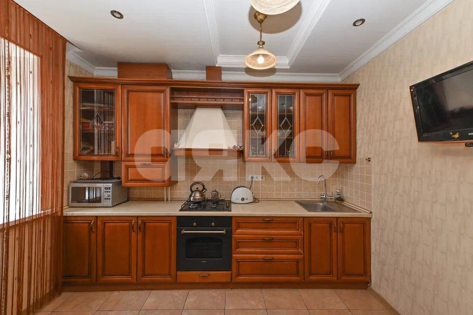 Фото №1: 3-комнатная квартира 124 м² - Ростов-на-Дону, Мясникован, ул. Каракумская, 29/30