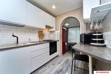 Фото №1: 3-комнатная квартира 77 м² - Краснодар, мкр. Юбилейный, ул. имени Калинина, 13к43