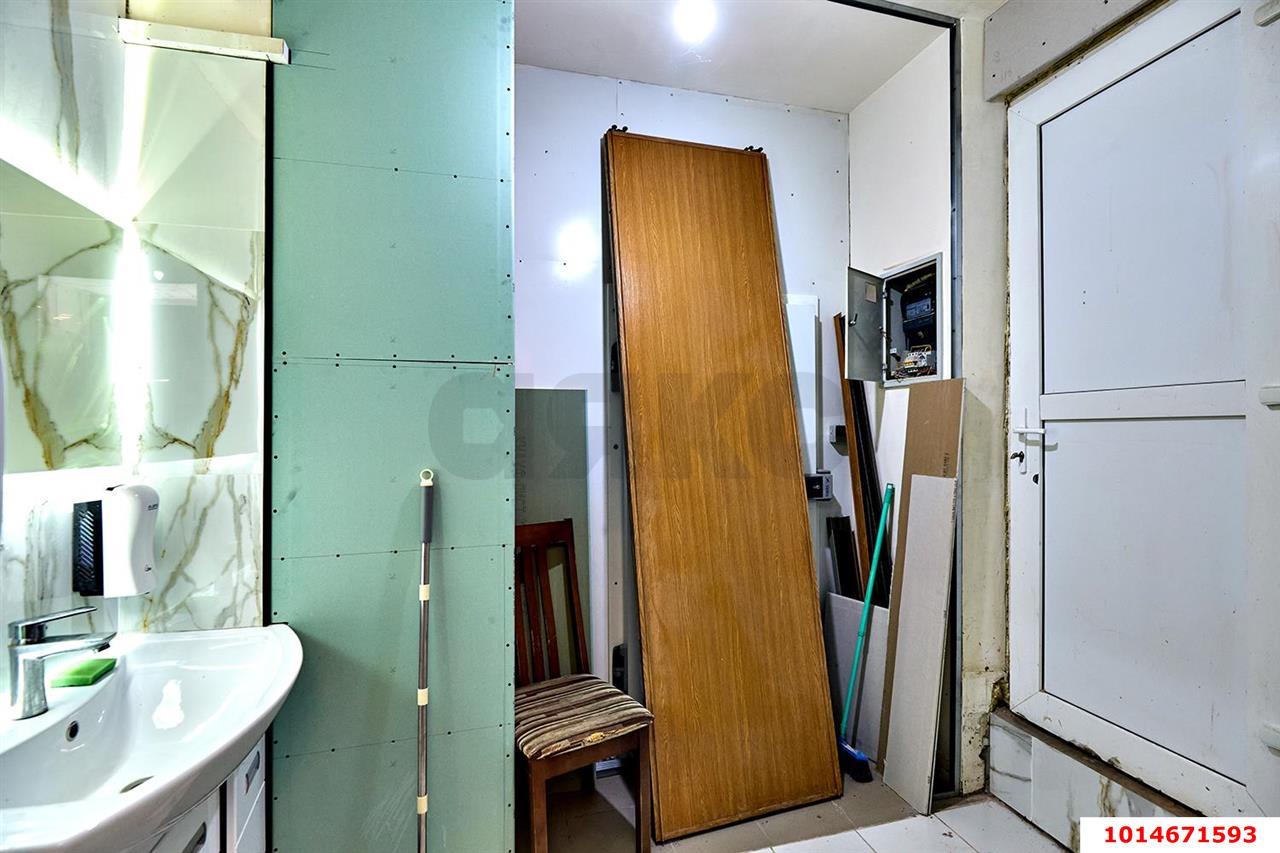 Фото №11: Торговое помещение 166 м² - Краснодар, Восточно-Кругликовский, ул. Восточно-Кругликовская, 62