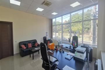 Фото №5: Коммерция 65 м² - Краснодар, мкр. 40 лет Победы, ул. имени 40-летия Победы, 134