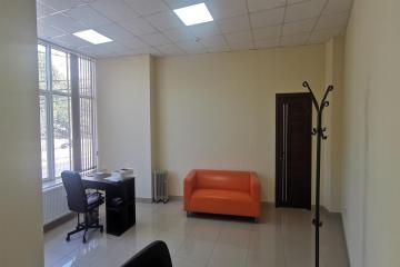 Фото №2: Коммерция 65 м² - Краснодар, мкр. 40 лет Победы, ул. имени 40-летия Победы, 134