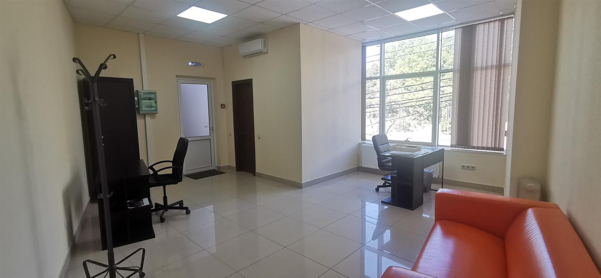 Фото №3: Коммерция 65 м² - Краснодар, Прикубанский внутригородской округ, мкр. 40 лет Победы, ул. имени 40-летия Победы, 134