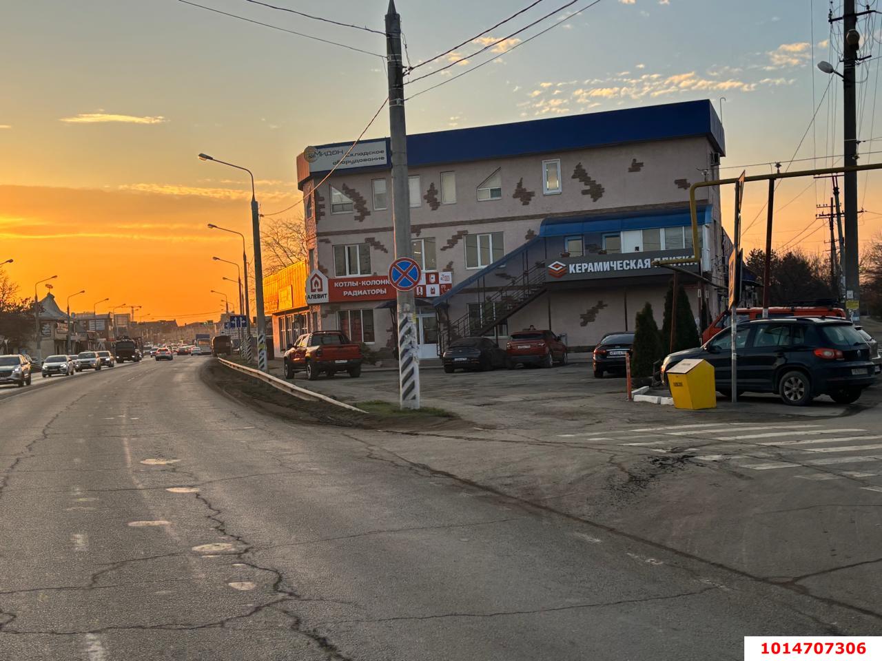 Фото №4: Торговое помещение 55 м² - Краснодар, Северный, ул. Большевистская, 286/1