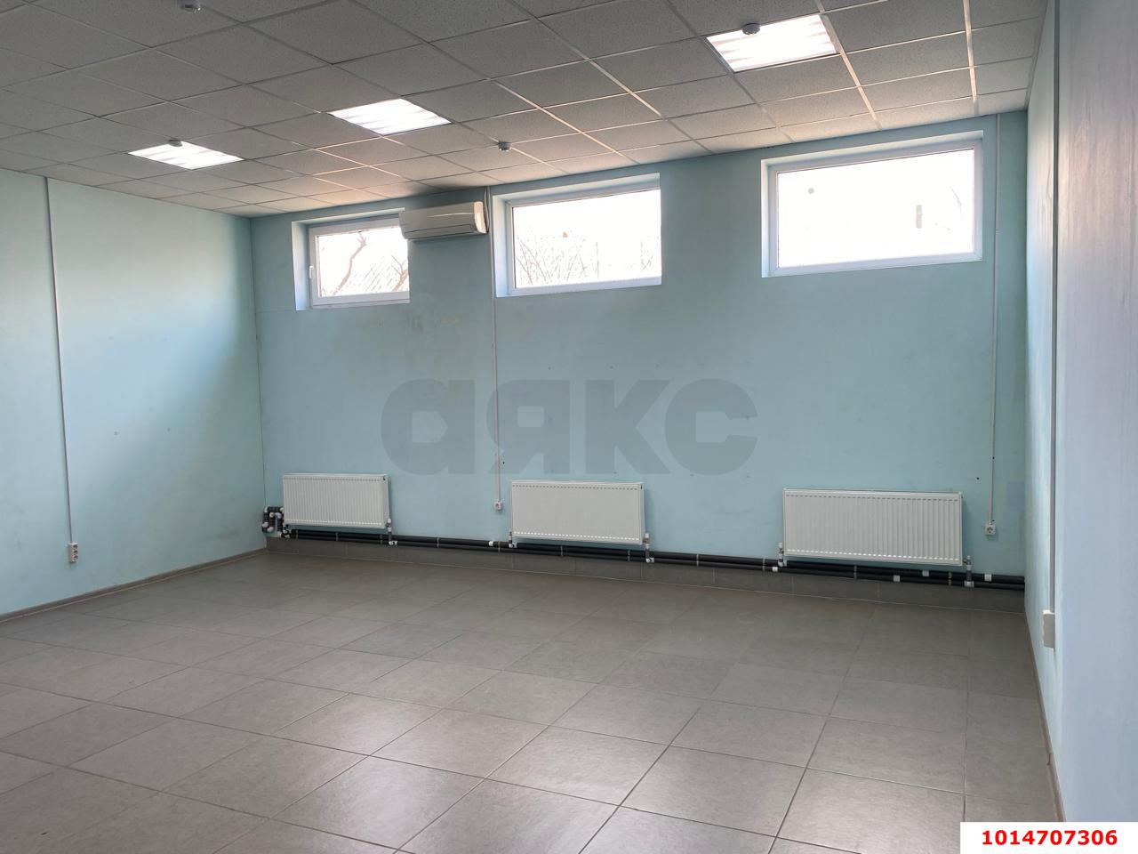 Фото №6: Торговое помещение 55 м² - Краснодар, Северный, ул. Большевистская, 286/1