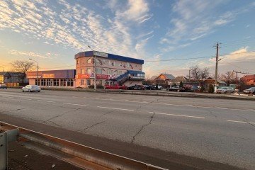 Фото №2: Торговое помещение 55 м² - Краснодар, мкр. Северный, ул. Большевистская, 286/1