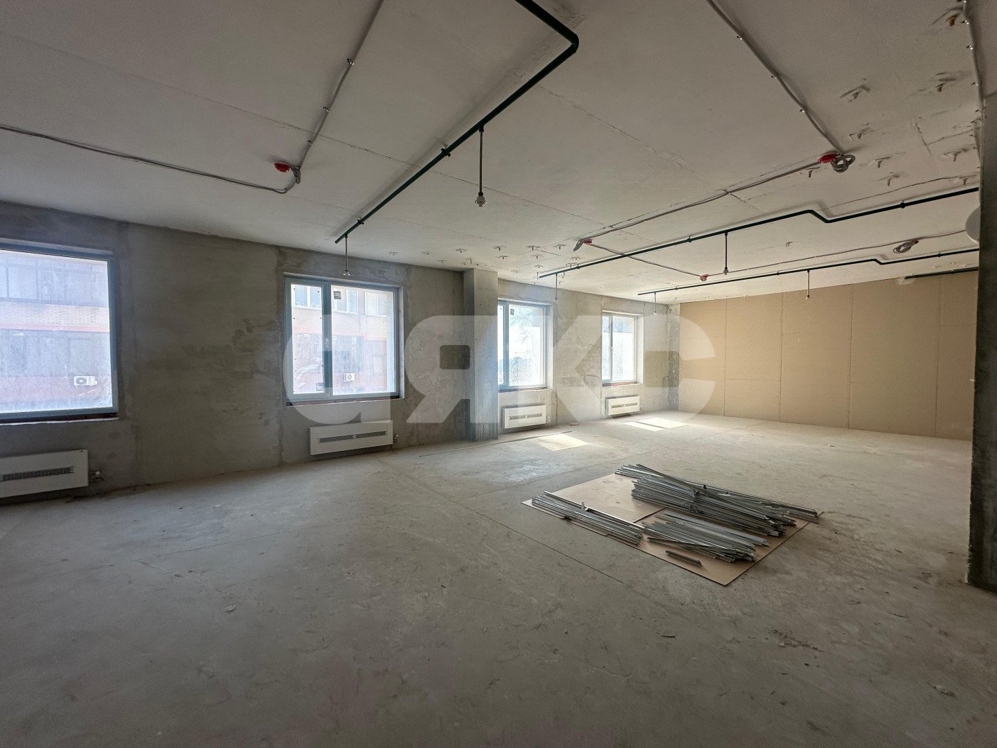 Фото №12: Коммерция 1500 м² - Ростов-на-Дону, Нахичевань, ул. Закруткина, 1/2