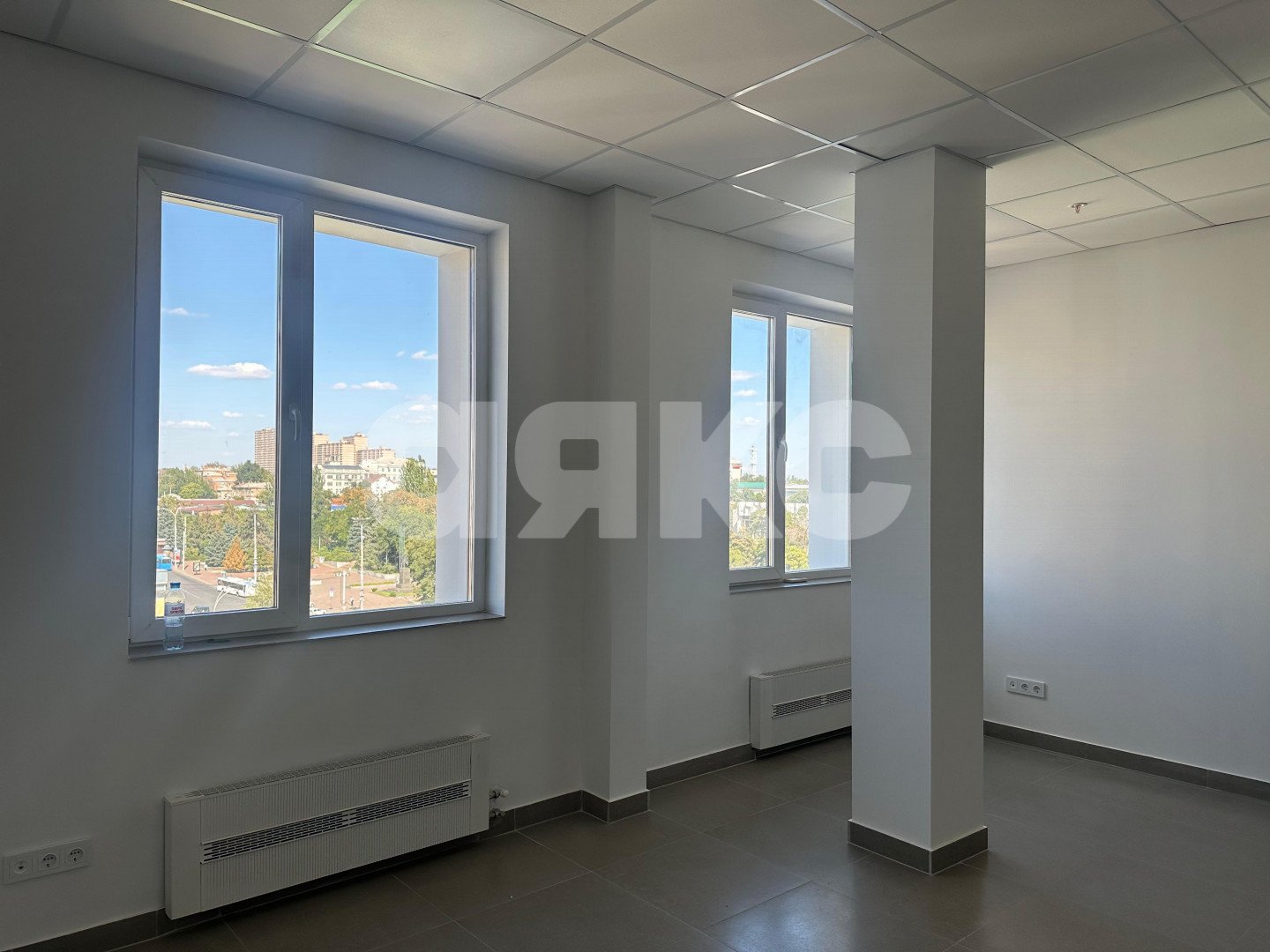 Фото №11: Коммерция 1500 м² - Ростов-на-Дону, Нахичевань, ул. Закруткина, 1/2