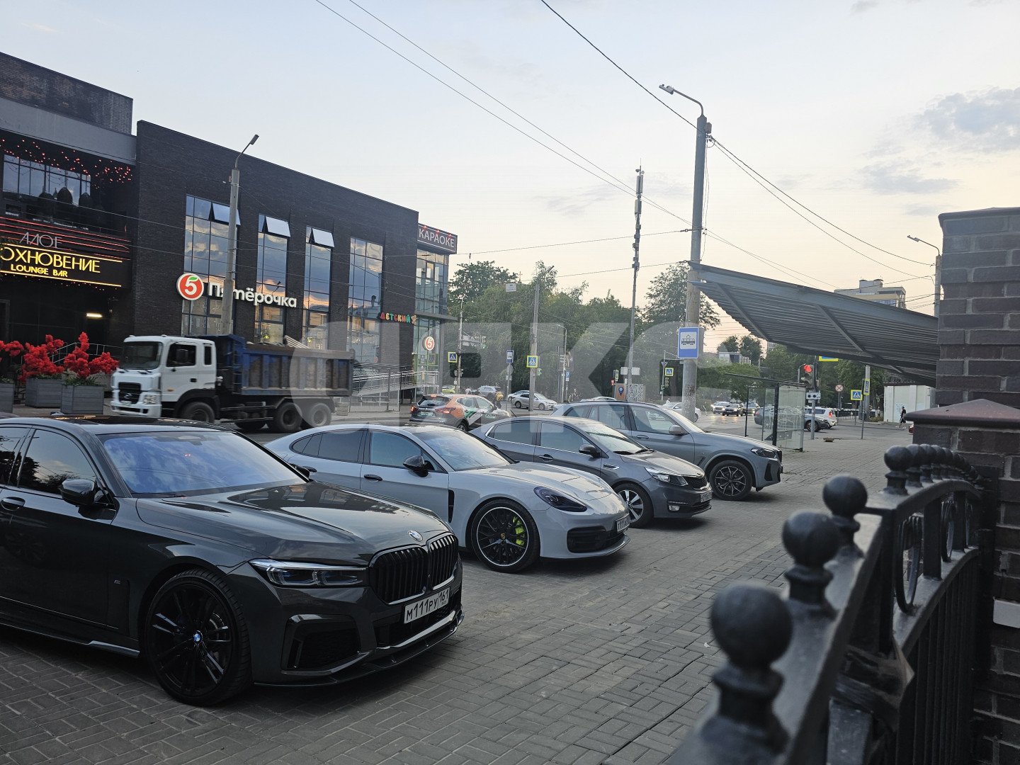 Фото №1: Коммерция 416 м² - Ростов-на-Дону, Кировский, ул. Максима Горького, 225