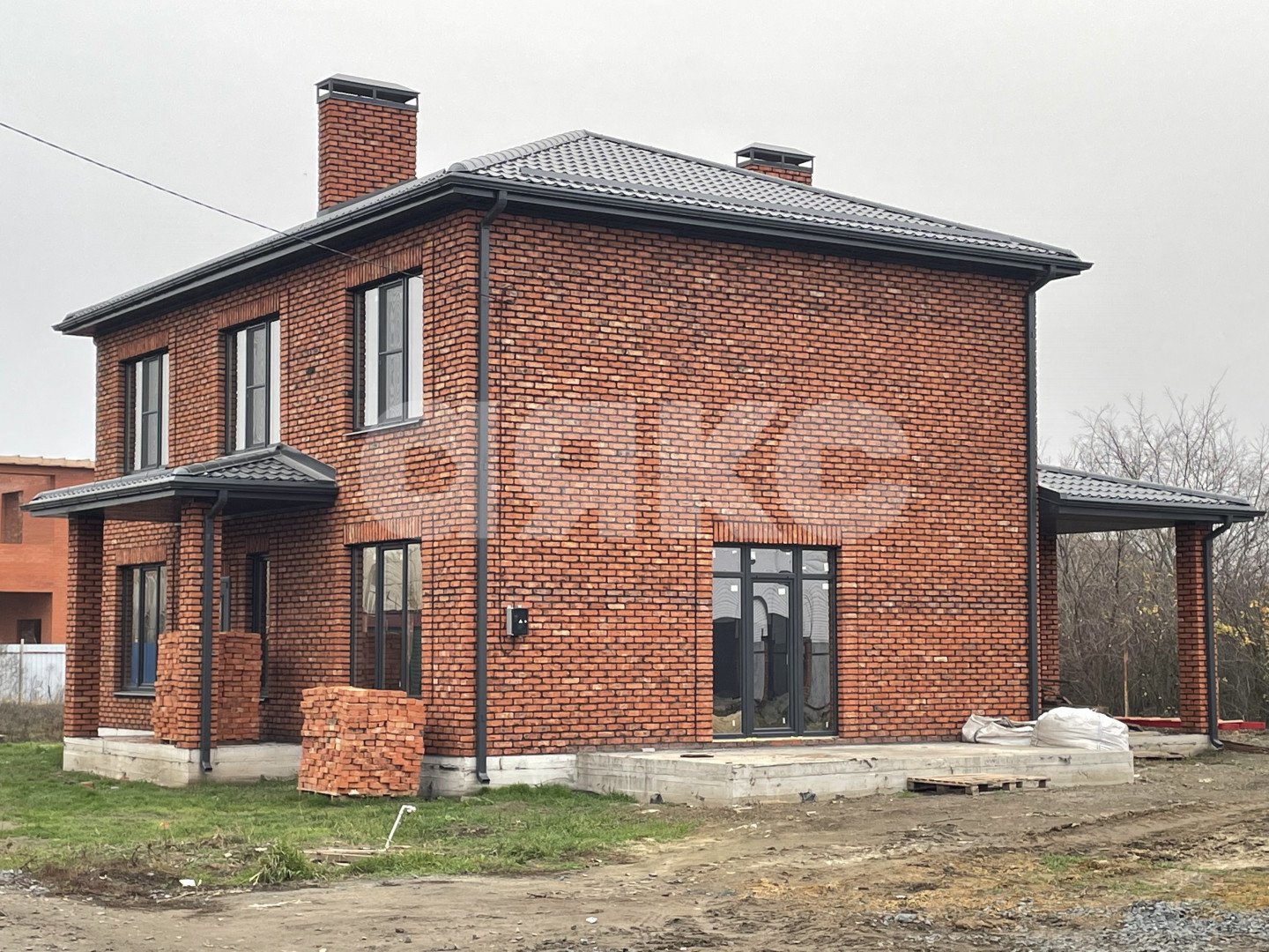 Фото №1: Дом 188 м² + 6 сот. - Донское, 626