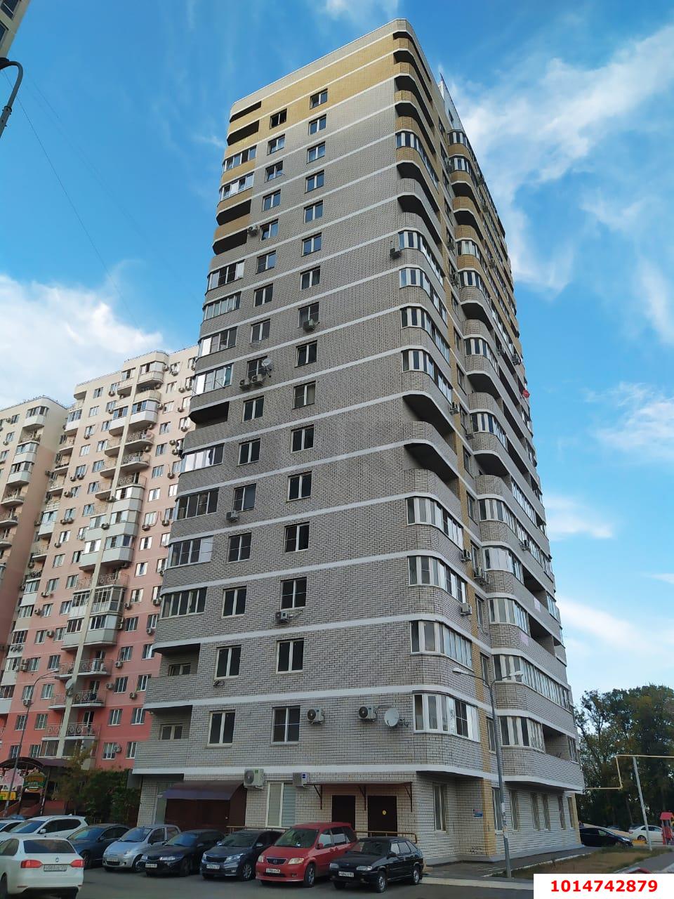 Фото №2: 2-комнатная квартира 69 м² - Краснодар, Прикубанский внутригородской округ, ул. Александра Покрышкина, 2Б