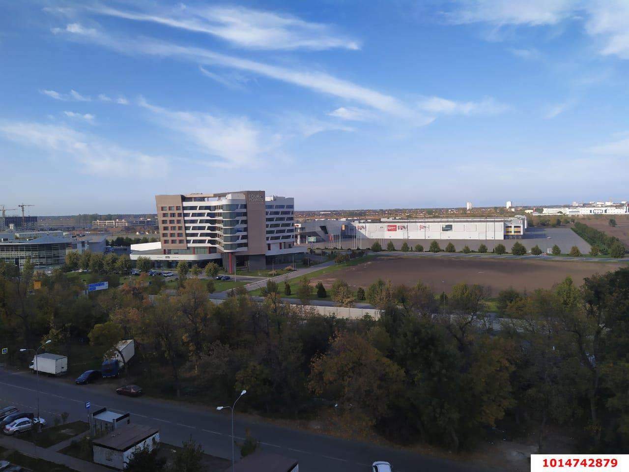 Фото №1: 2-комнатная квартира 69 м² - Краснодар, Прикубанский внутригородской округ, ул. Александра Покрышкина, 2Б