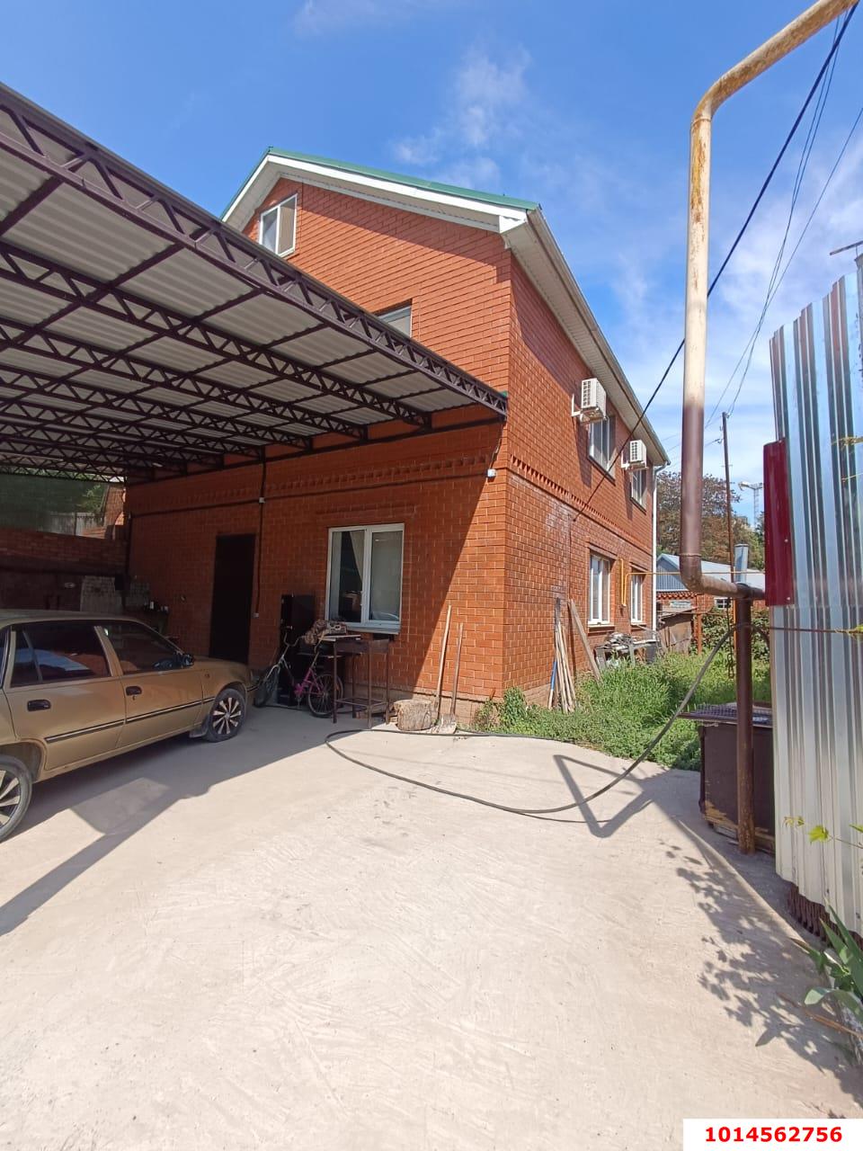 Фото №1: Дом 160 м² + 4.71 сот. - Краснодар, Центральный внутригородской округ, мкр. Черёмушки, ул. 3-й Кузнечный Зарой, 33