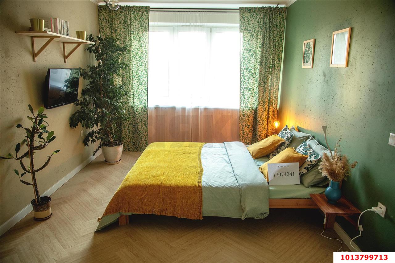 Фото №1: 1-комнатная квартира 38 м² - Краснодар, Восточно-Кругликовский, ул. Черкасская, 135