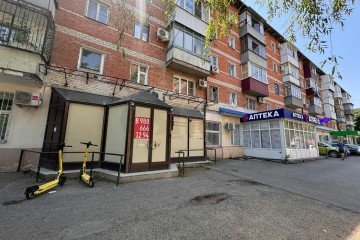 Фото №3: Торговое помещение 171 м² - Краснодар, мкр. Фестивальный, ул. имени Тургенева, 136