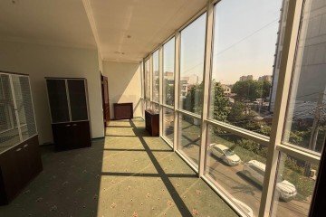 Фото №1: Офисное помещение 282 м² - Краснодар, мкр. Центральный, ул. Кутузова, 75
