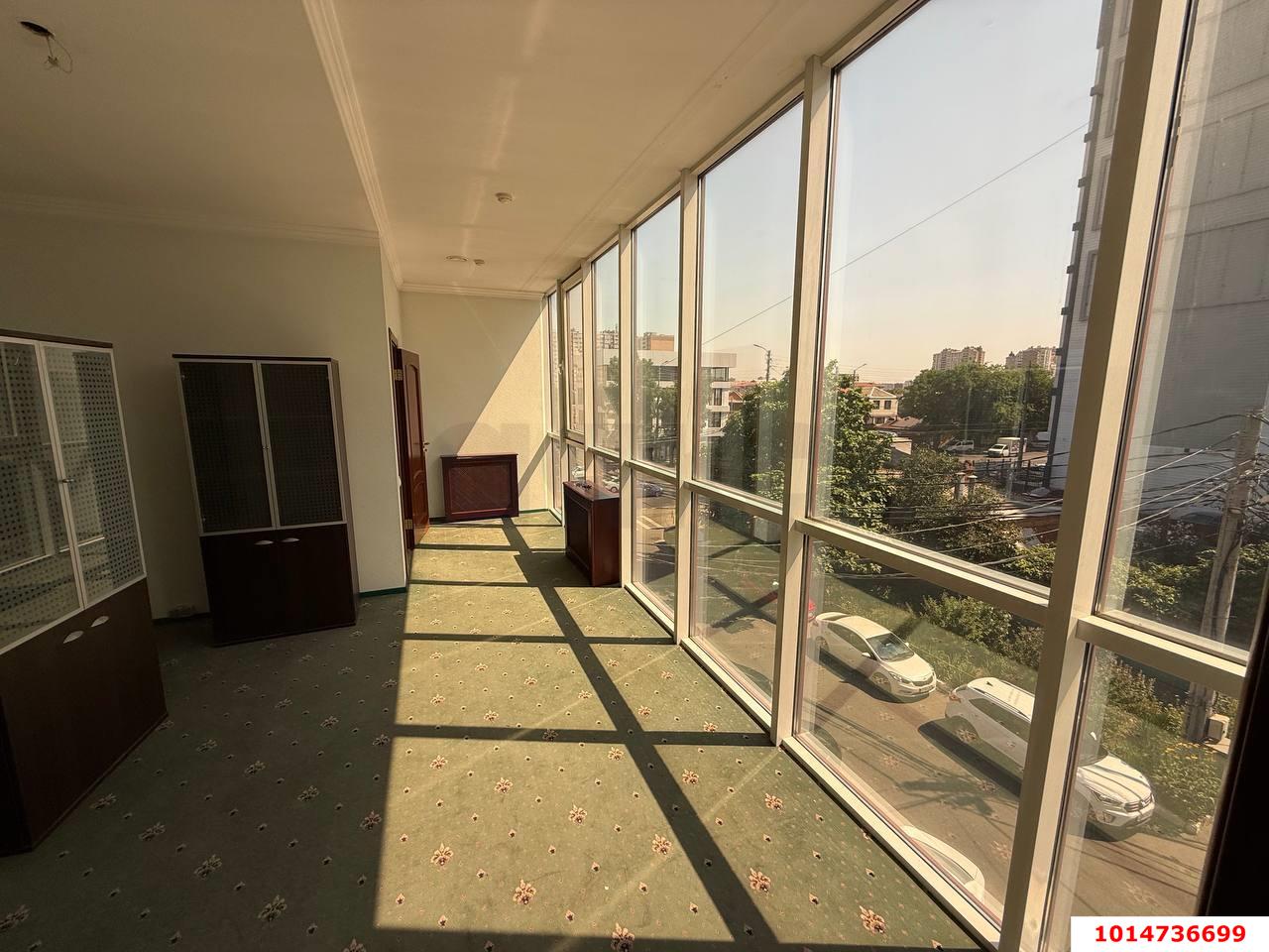 Фото №1: Офисное помещение 282 м² - Краснодар, Центральный, ул. Кутузова, 75