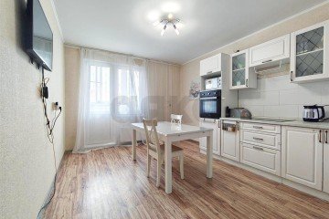 Фото №1: 2-комнатная квартира 64 м² - Краснодар, мкр. Восточно-Кругликовский, ул. Генерала Трошева, 29