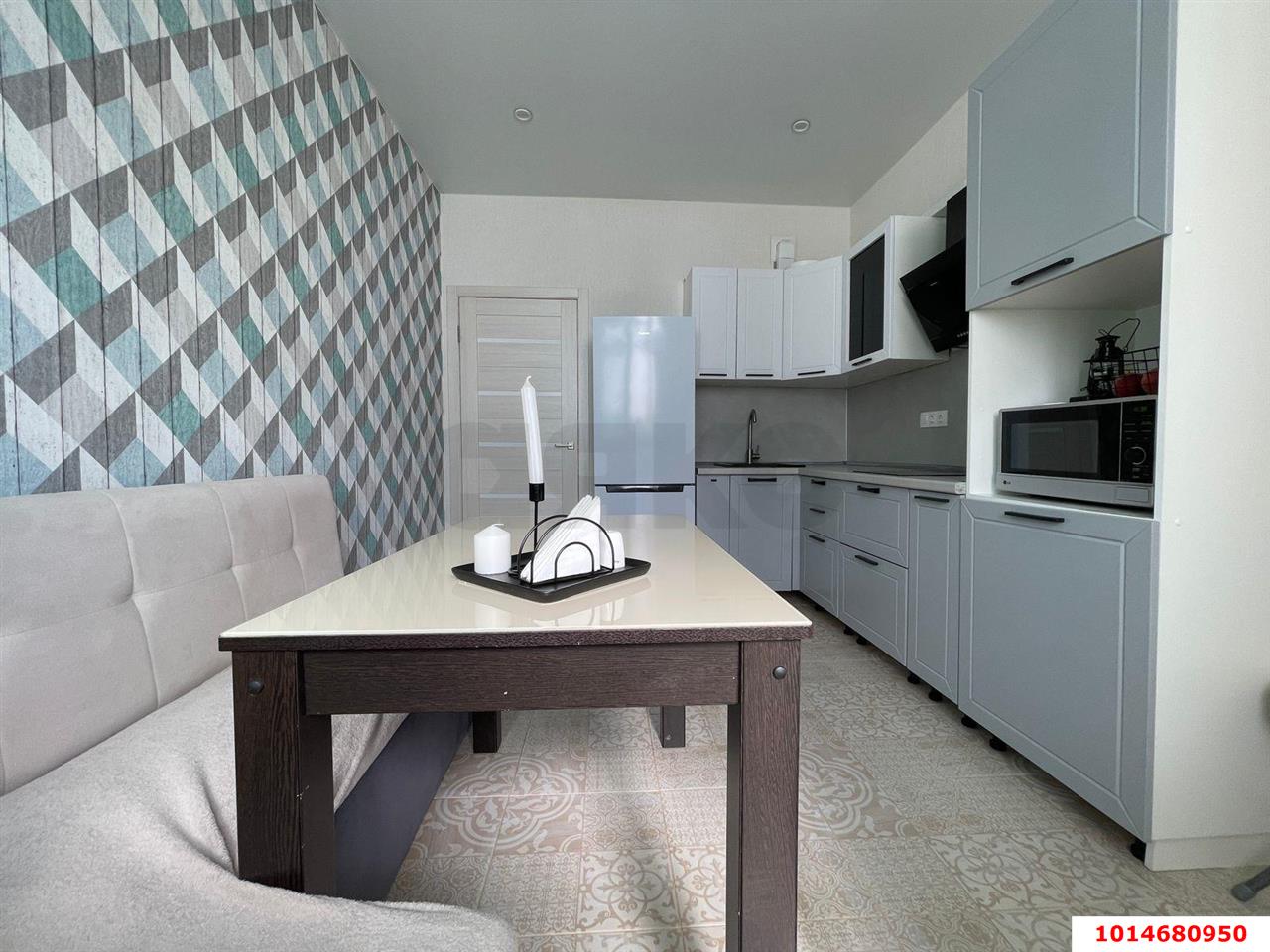 Фото №1: 1-комнатная квартира 37 м² - Краснодар, Губернский, ул. им. Героя Яцкова И.В., 19