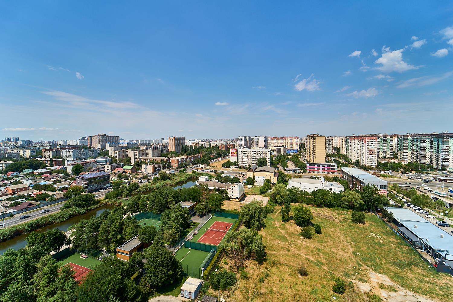 Фото №2: Студия 24 м² - Краснодар, ЖК Гарантия, Панорама, жилой комплекс Гарантия, мкр. Прикубанский внутригородской округ, ул. Восточно-Кругликовская, 42/3к1