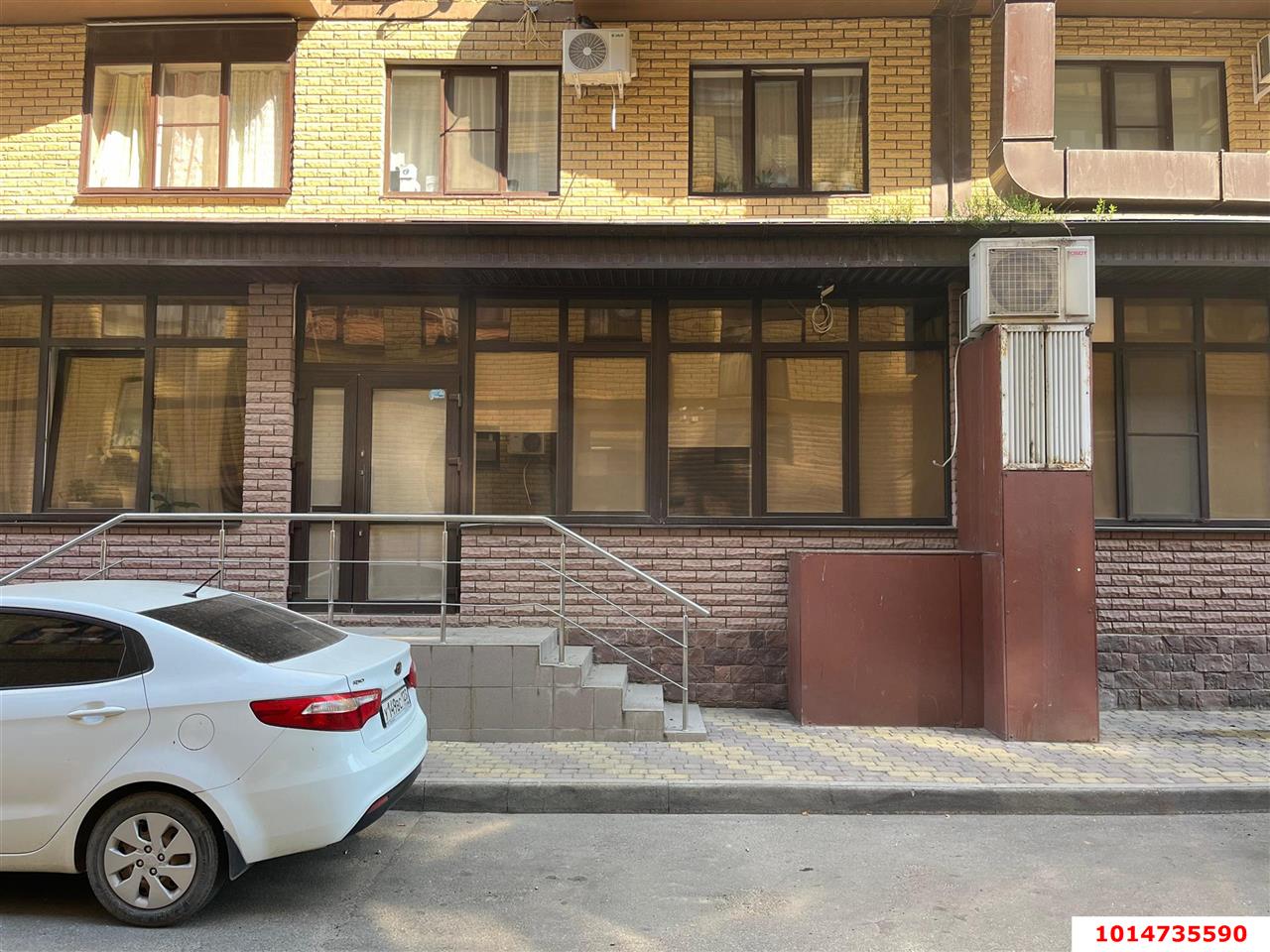 Фото №5: Офисное помещение <span class="whitespace-nowrap">100 м²</span>, <span class="whitespace-nowrap">1/12 эт.</span> - Краснодар, Карасунский внутригородской округ, мкр. Камвольно-суконный Комбинат, ул. Бородинская, 10