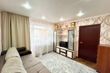 Фото №4: 3-комнатная квартира 55 м² - Нижнекамск, мкр. 20-й, ул. Бызова, 1