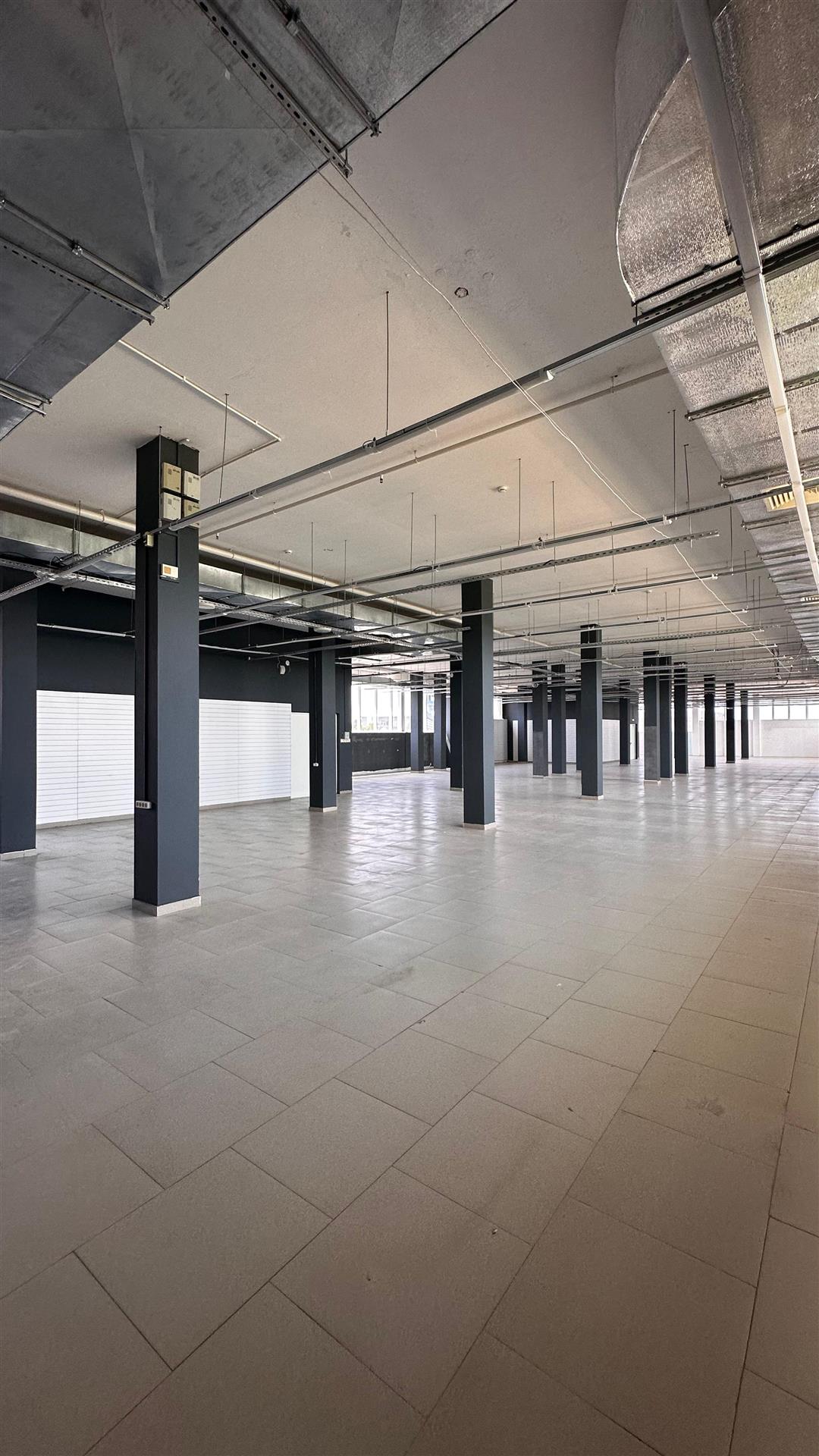 Фото №5: Коммерция 1000 м² - Абинск, ул. Советов, 43Б