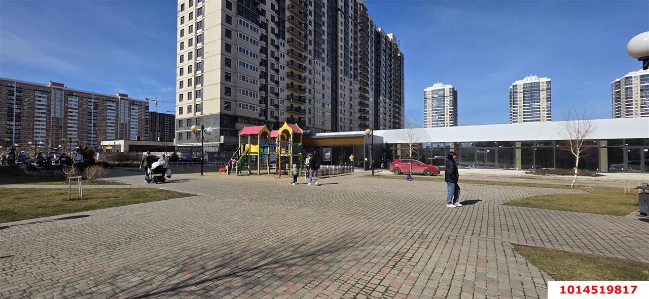 Фото №2: Торговое помещение 40 м² - Краснодар, Россинского, б-р Адмиралтейский, 1