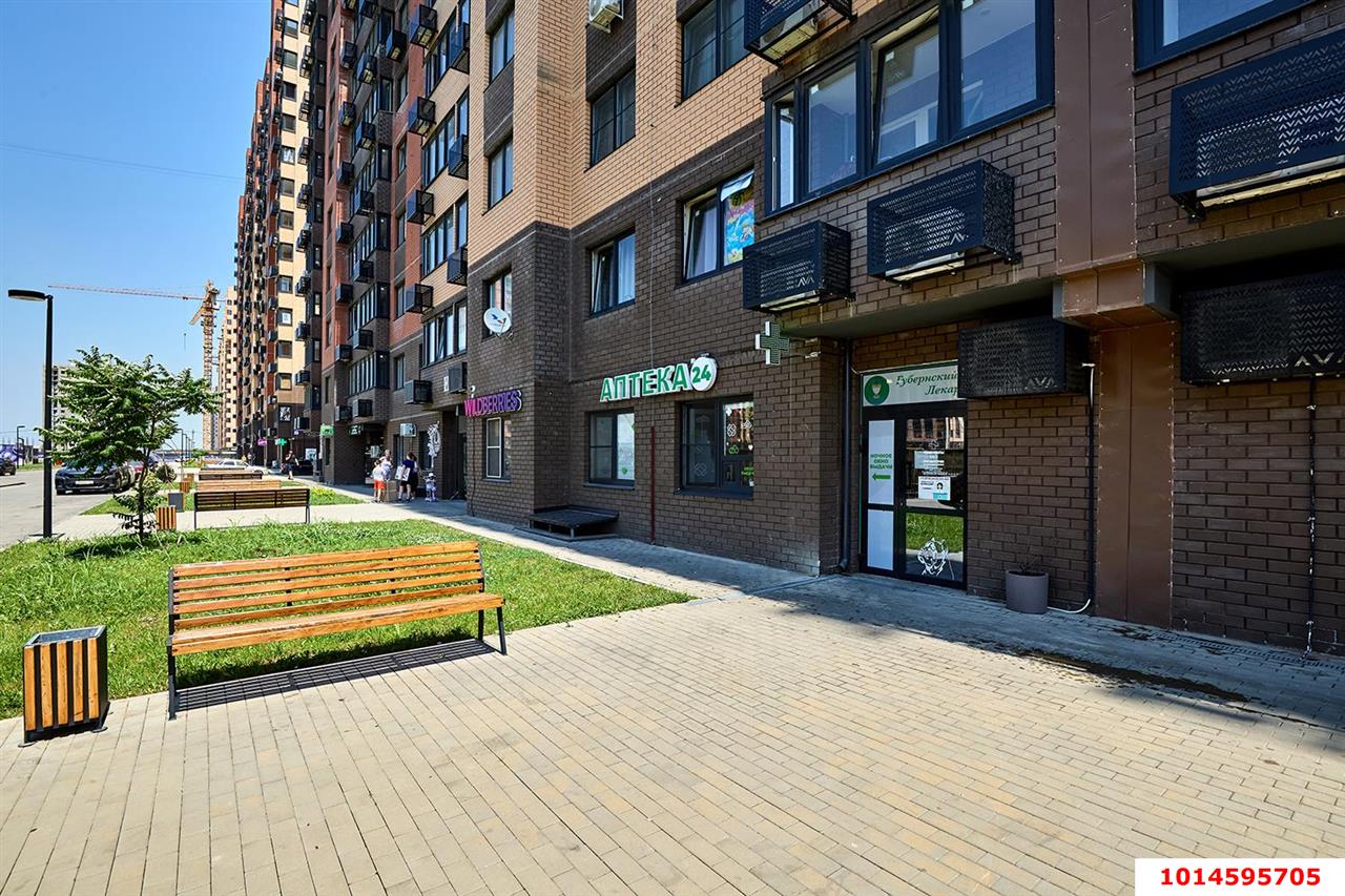 Фото №3: Торговое помещение 60 м² - Краснодар, ЖК Смородина, ул. имени Владимира Жириновского, 1