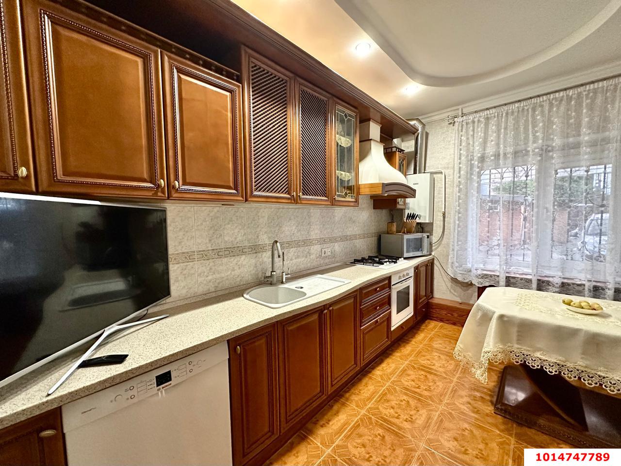 Фото №9: Дом 248 м² + 9.04 сот. - Краснодар, Западный внутригородской округ, ул. Володи Головатого, 289