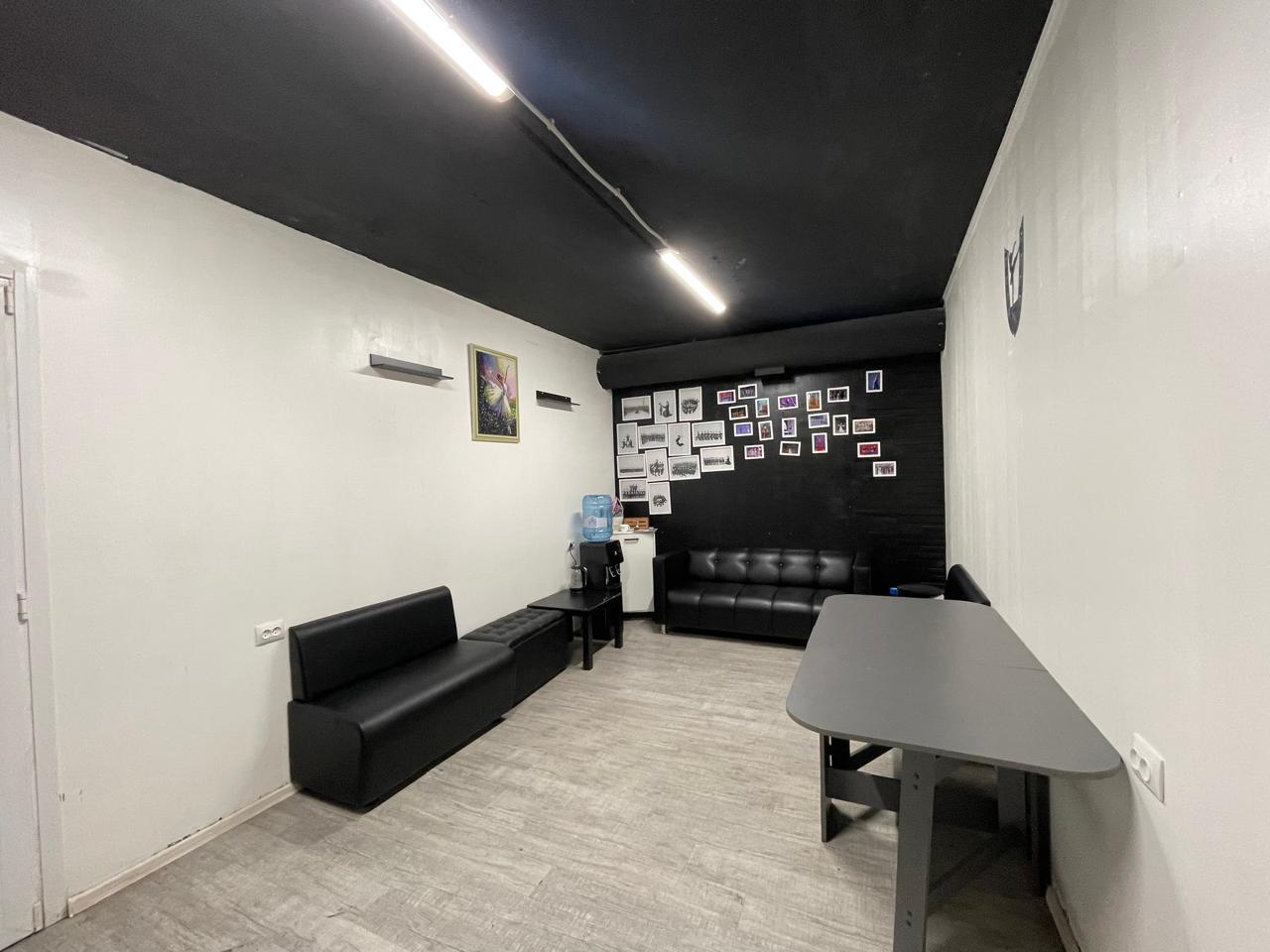 Фото №2: Коммерция 816 м² - Краснодар, Центральный внутригородской округ, мкр. Дубинка, ул. Ставропольская, 184