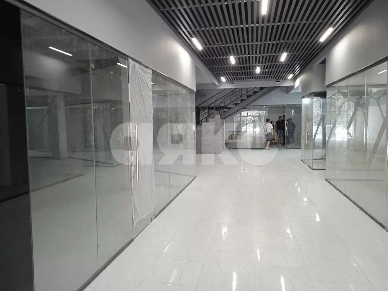 Фото №6: Коммерция 460 м² - Ростов-на-Дону, Октябрьский, ул. Красноармейская, 33А