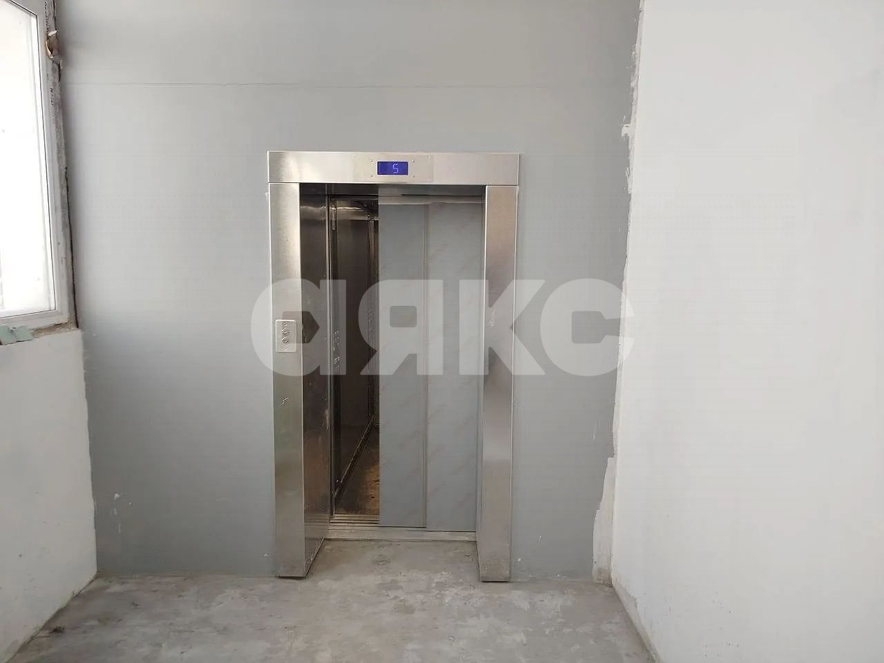 Фото №4: Коммерция 460 м² - Ростов-на-Дону, Октябрьский, ул. Красноармейская, 33А