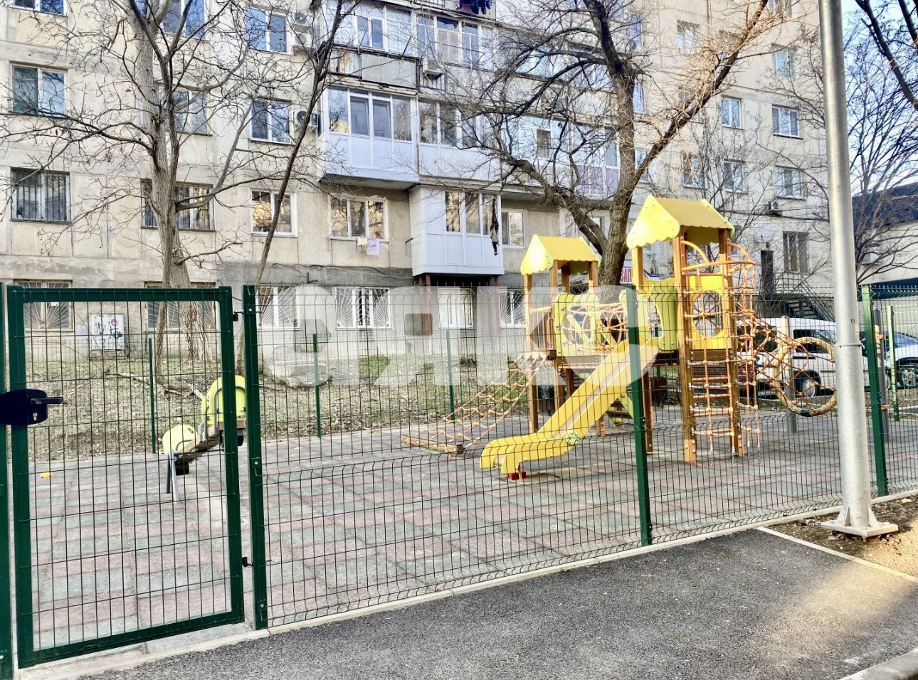 Фото №10: 3-комнатная квартира 51 м² - Симферополь, 1229-й квартал, ул. Кечкеметская, 79