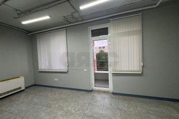 Фото №2: Офисное помещение 105 м² - Краснодар, мкр. Завод Измерительных Приборов, ул. Зиповская, 8