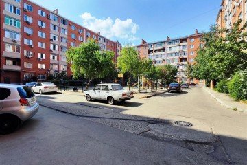 Фото №2: 1-комнатная квартира 39 м² - Берёзовый, мкр. Витаминкомбинат, ул. Целиноградская, 4/2Б