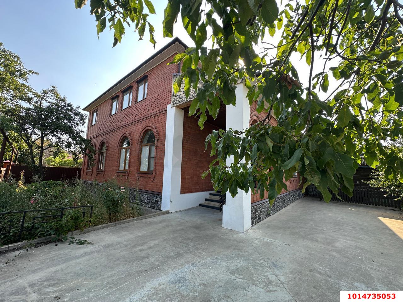 Фото №1: Дом 297 м² + 6.3 сот. - Новая Адыгея, ул. Шовгенова, 10