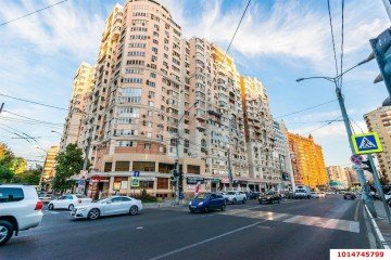 Фото №1: 2-комнатная квартира 72 м² - Краснодар, мкр. Центральный, ул. Кубанская Набережная, 64