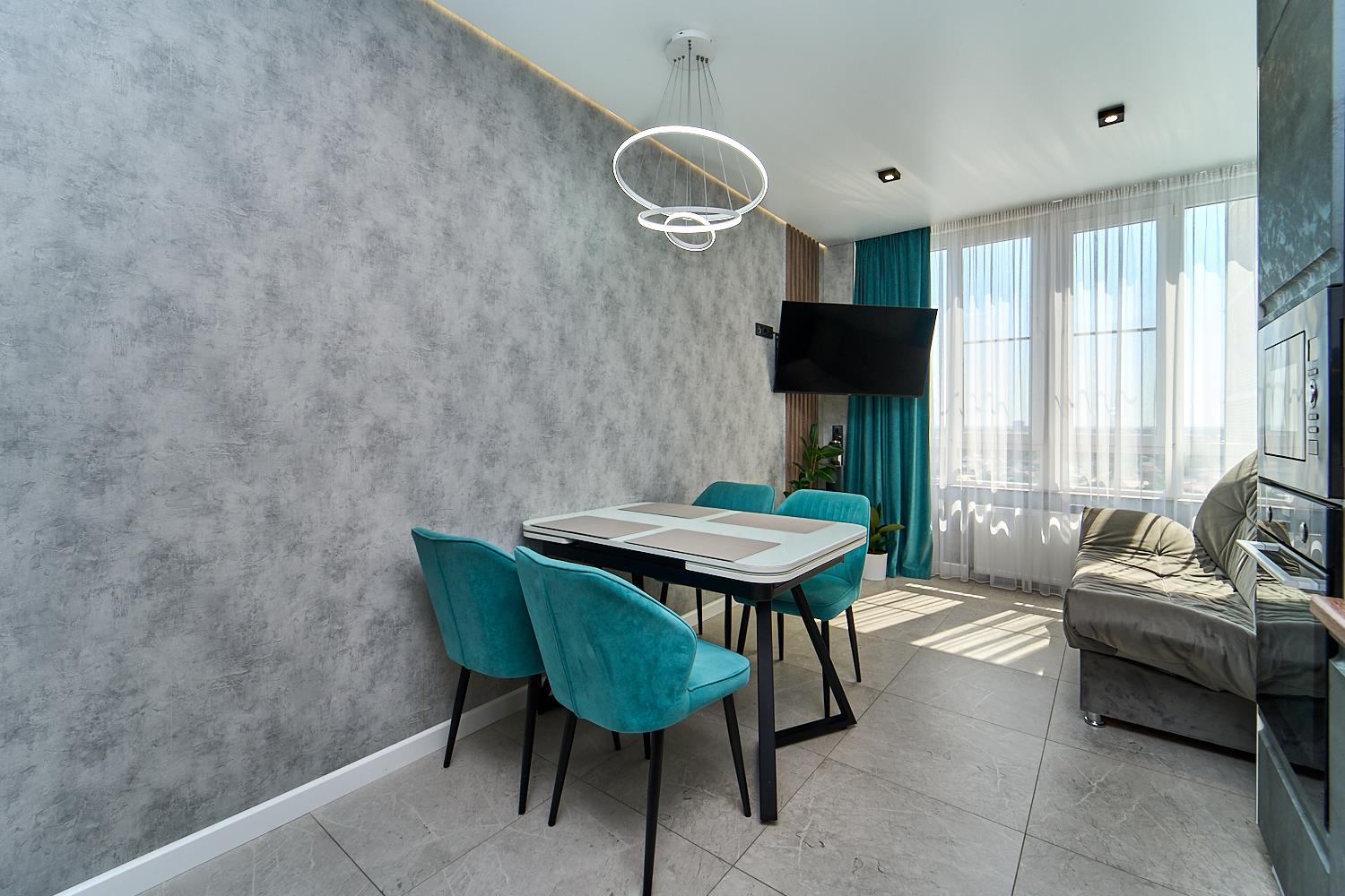 Фото №1: 2-комнатная квартира 59 м² - Краснодар, Прикубанский внутригородской округ, мкр. Горхутор, ул. имени Дзержинского, 110А