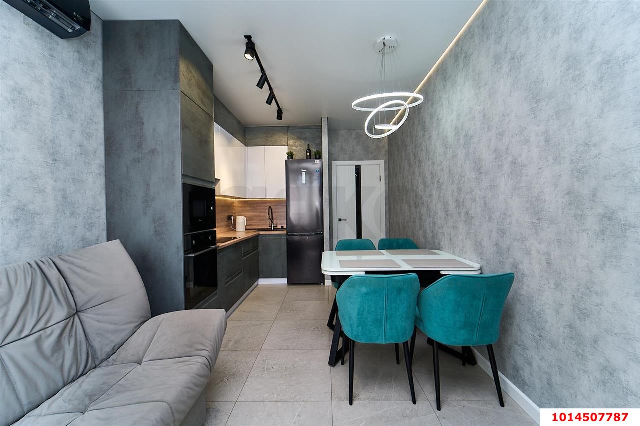 Фото №1: 2-комнатная квартира 59 м² - Краснодар, Горхутор, ул. имени Дзержинского, 110А