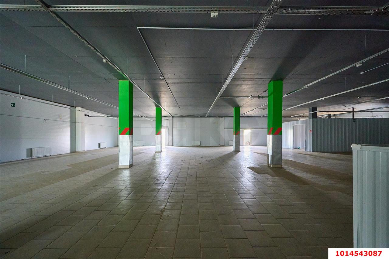 Фото №3: Торговое помещение 600 м² - Новая Адыгея, ул. Бжегокайская, 48