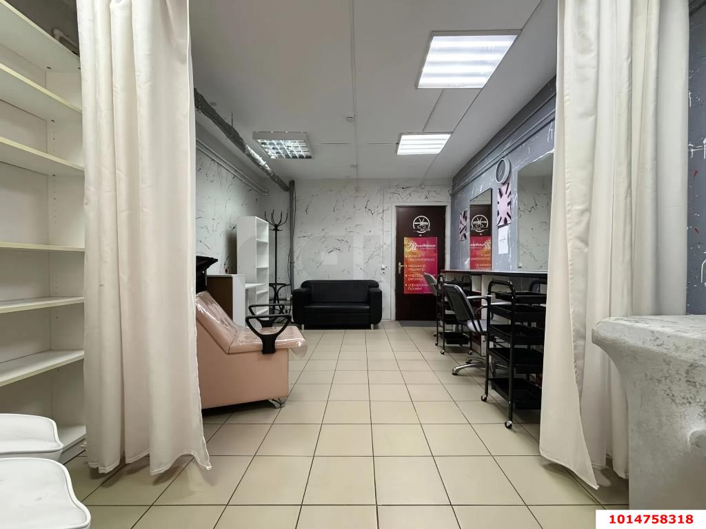 Фото №6: Торговое помещение 20 м² - Краснодар, Молодёжный, ул. Душистая, 39