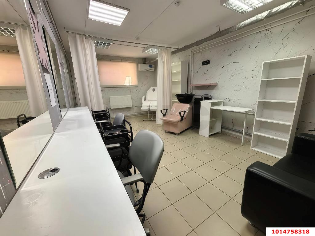 Фото №5: Торговое помещение 20 м² - Краснодар, Молодёжный, ул. Душистая, 39